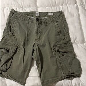 GAP Men's Sage Cargo Shorts